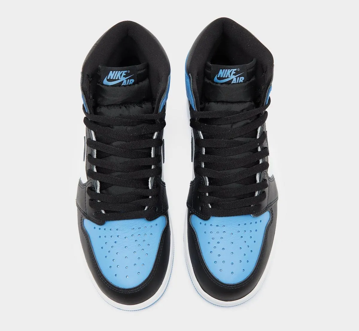 AIR JORDAN 1 RETRO HIGH OG UNC TOE